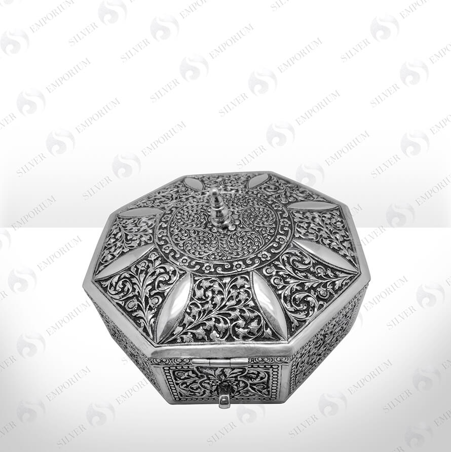 Silver Bel lata motifs Box