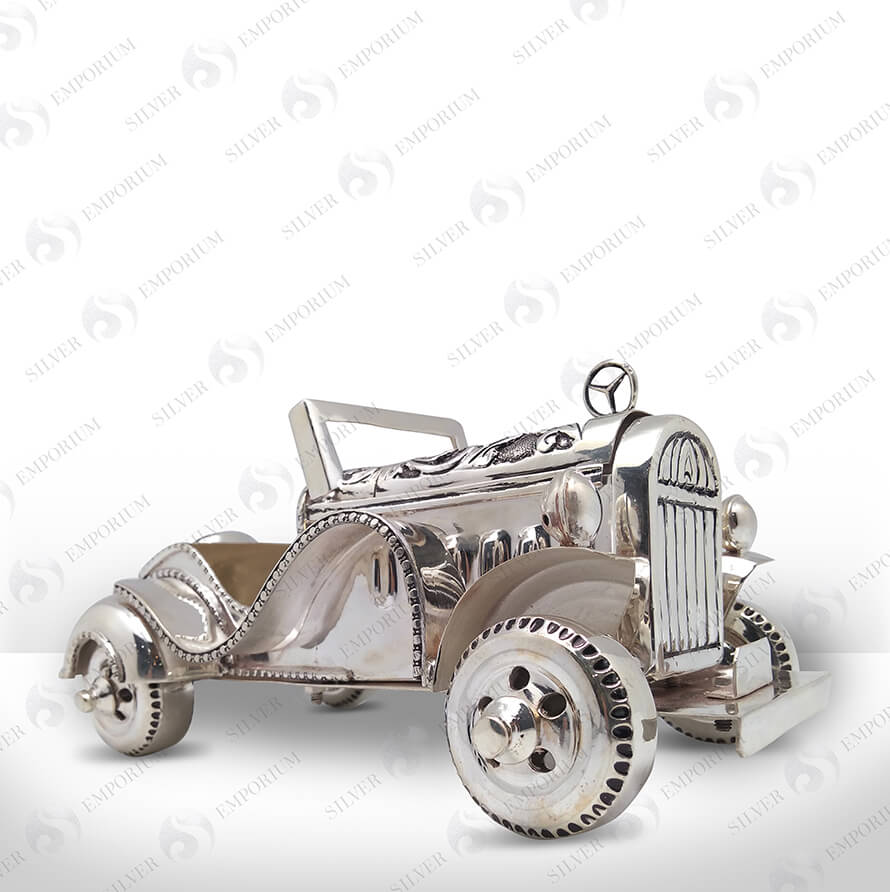 Silver Vintage Style Jeep